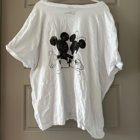 asos curve disney valentine t-shirt mickey and minnie mouse - Picture 2 of 6